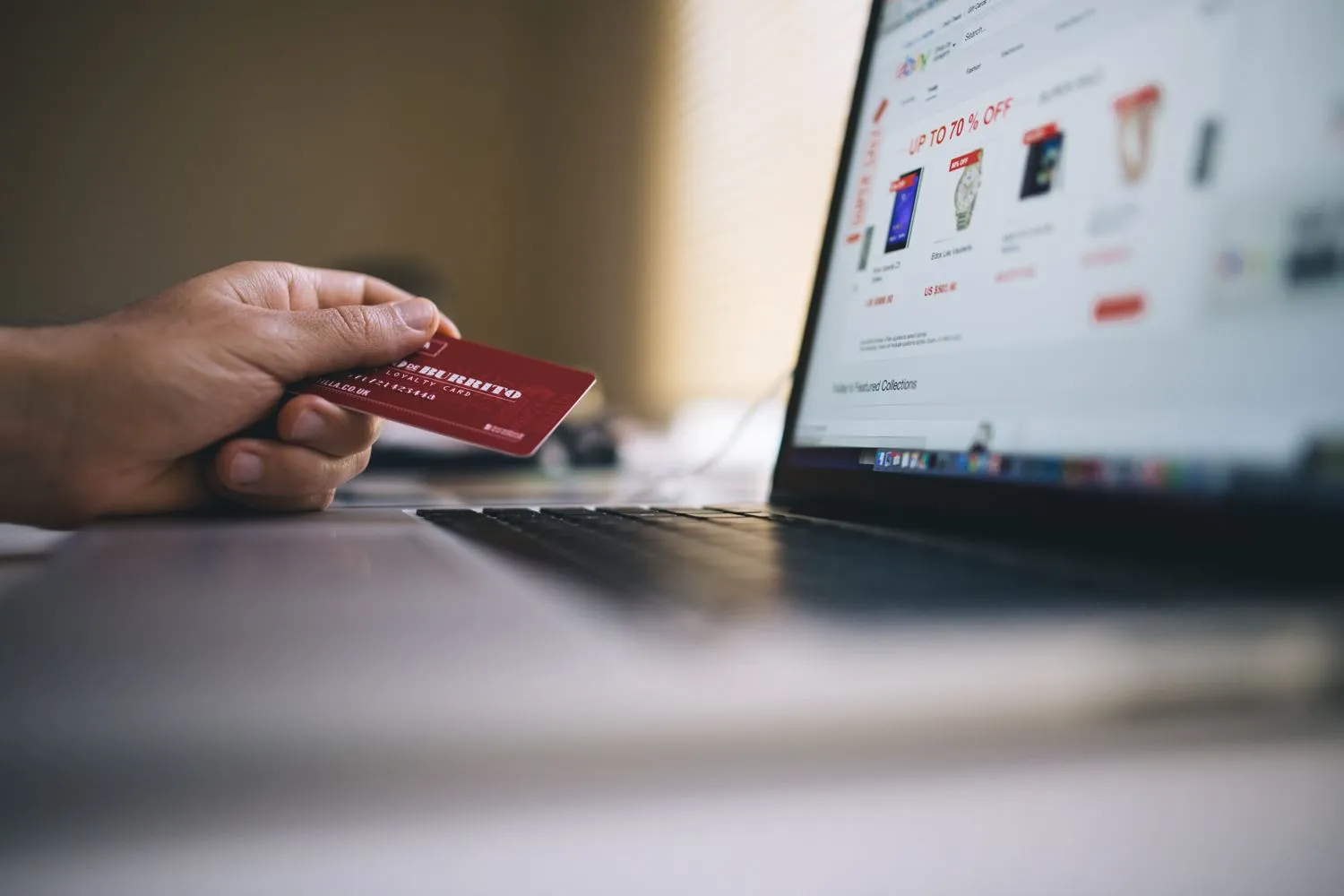 SEO para Farmacias Online en Perú: Certificados de seguridad y arquitectura que generan confianza